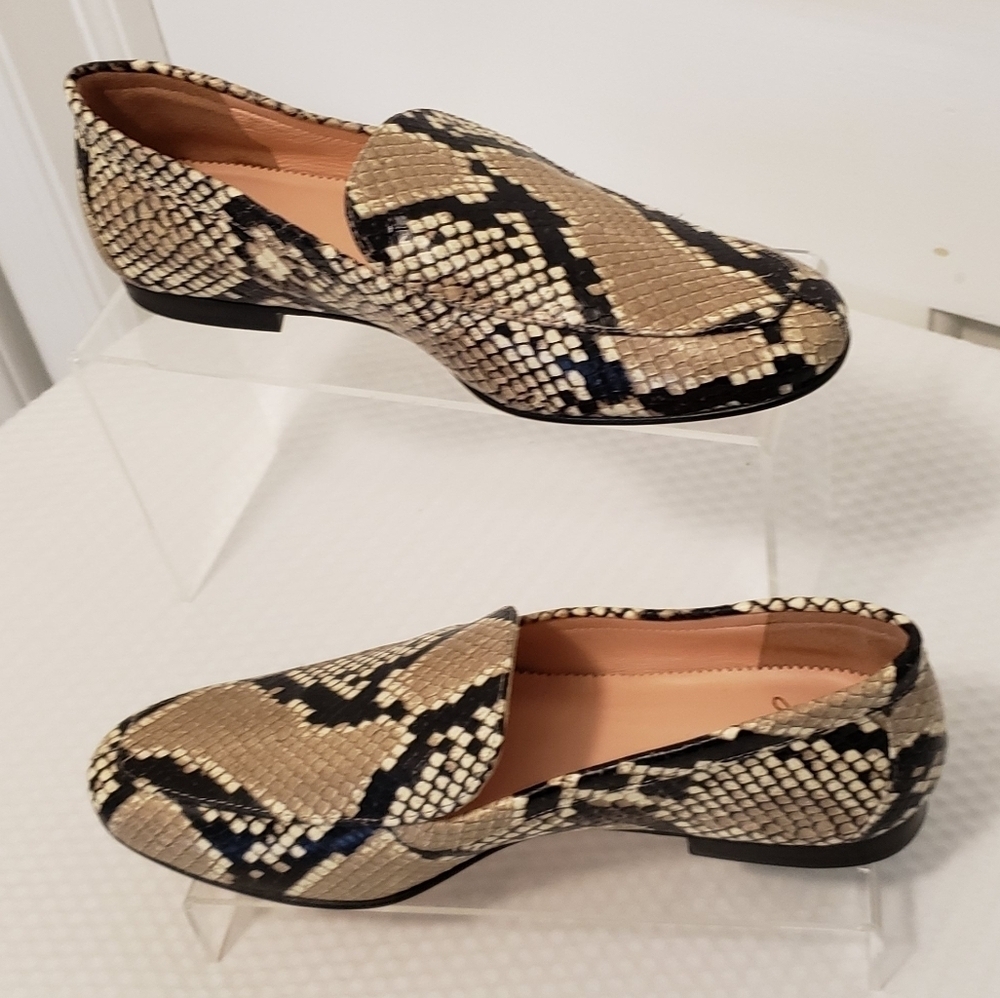 NWOB J. Crew Cecile Smoking Loafers Snake Embossed Leather Sze 6 Business Casual